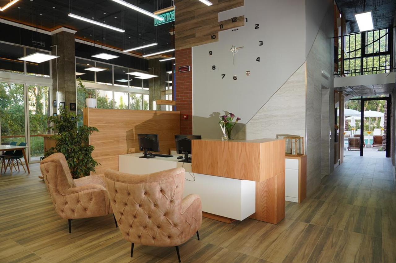 Hotel Monaco & Garden Golem  Εξωτερικό φωτογραφία
