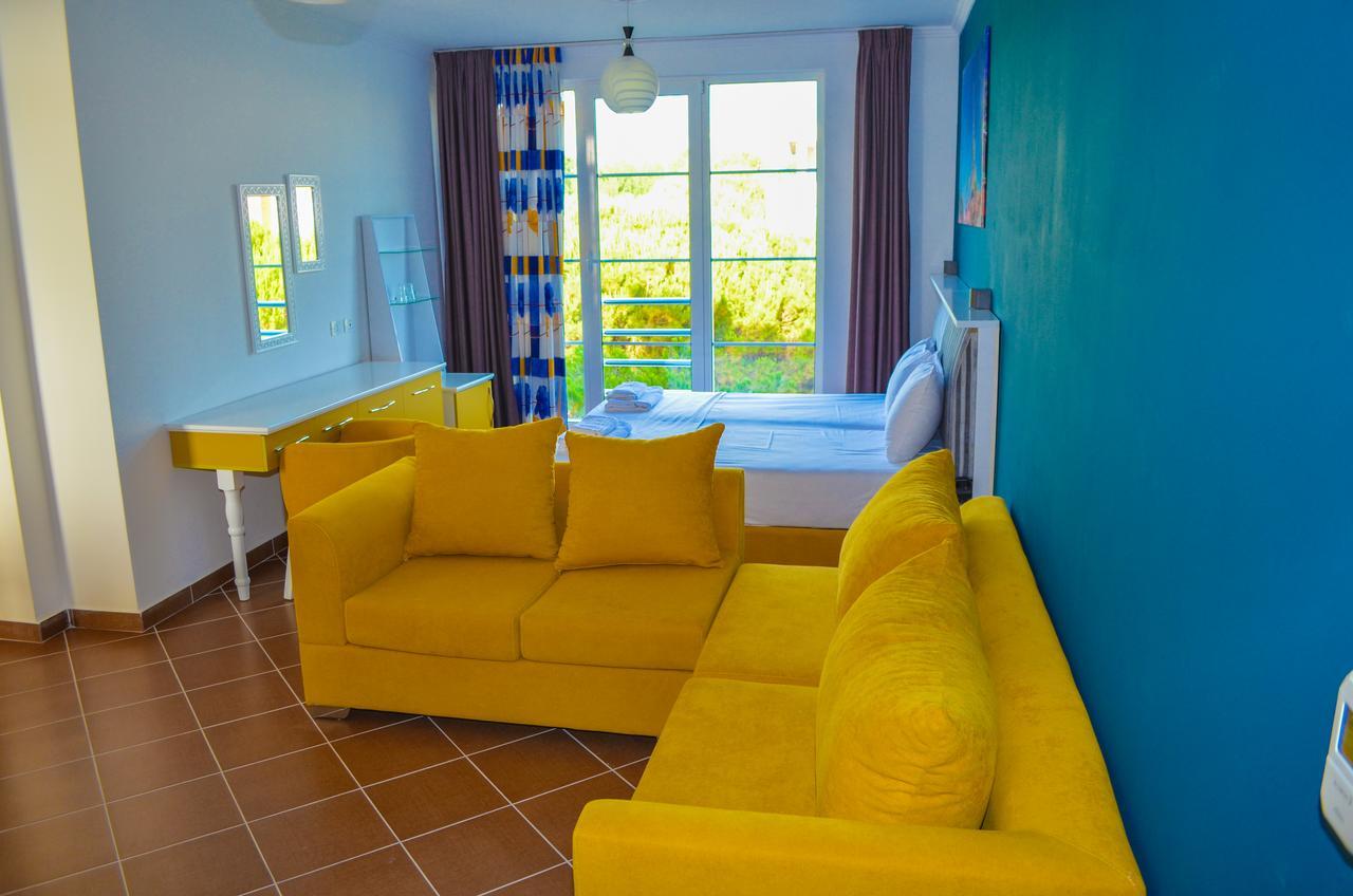 Hotel Monaco & Garden Golem  Εξωτερικό φωτογραφία