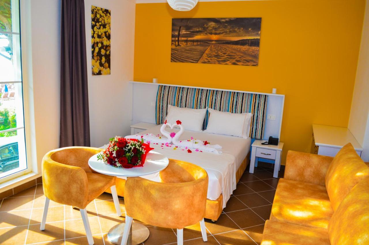 Hotel Monaco & Garden Golem  Εξωτερικό φωτογραφία