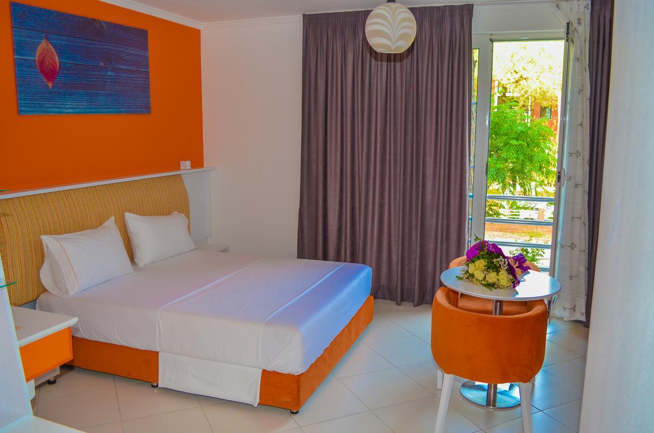 Hotel Monaco & Garden Golem  Εξωτερικό φωτογραφία